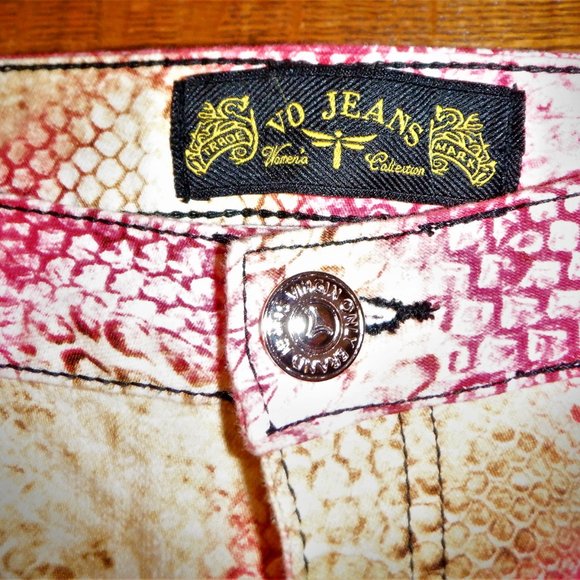 This is it! *** V.O. JEANS ***Stretchy!  Waist 32 Inches - Picture 2 of 5